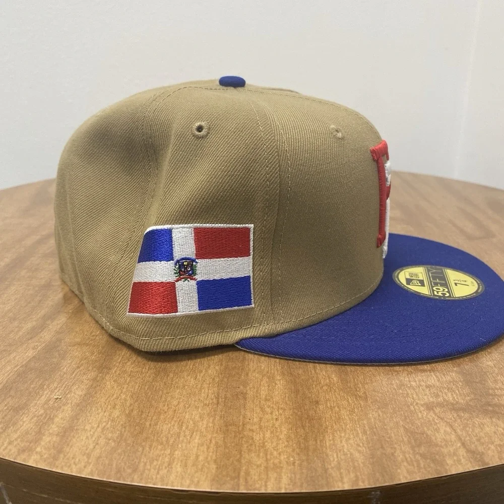 New Era Dominican Republic Flag WBC‎ 59Fifty Fitted Hat Khaki 2-Tone Size 7 3/4